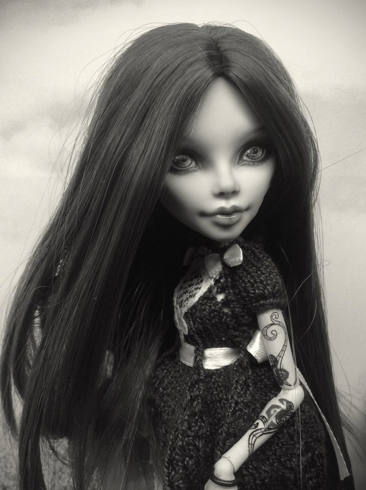 Я рисую, куклам лица я рисую