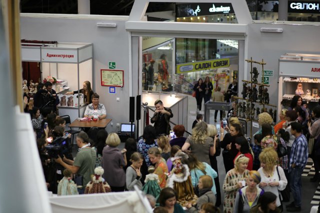 Лучше поздно, чем никогда! ХI Международный салон кукол. 1 октября 2015г (фото 2)