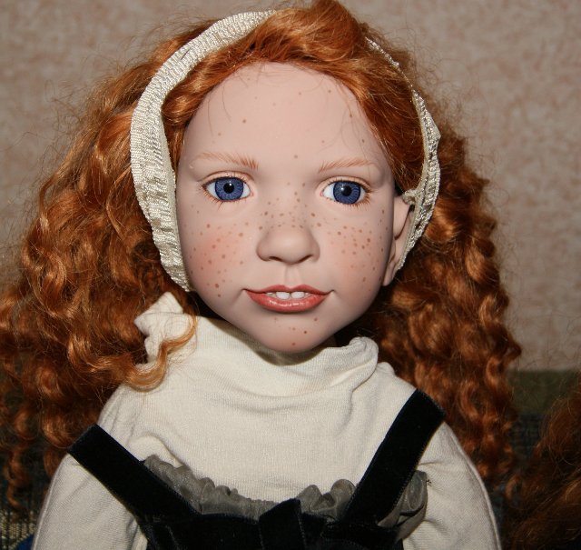 Кто стучится в дверь ко мне с толстой сумкой на ремне