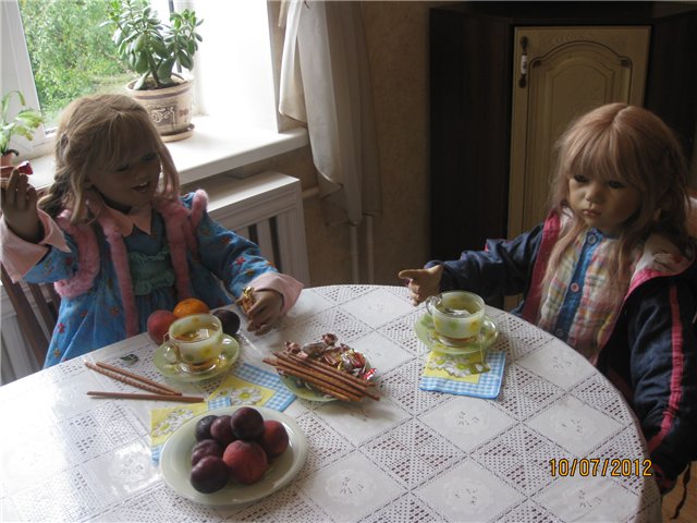 Такие разные сестренки-двойняшки А .Химштедт