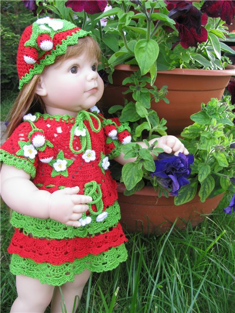 Платья для моих кукол.Вязалочки от Татьяны