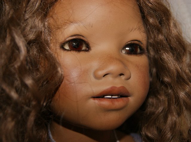 Ниа - африканская принцесса и ее подруги Ивочки сестрички и скромница Марджели