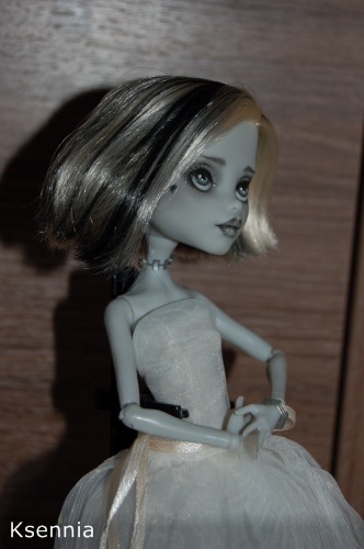 Монстры? Что вы, что вы!...часть 5, pinioned