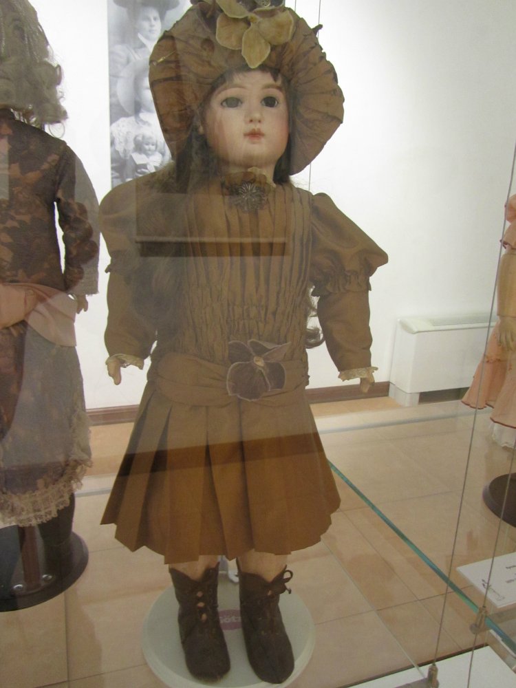 «Мода по-взрослому. Истории из кукольного гардероба» - выставка в Музее-заповеднике «Царицыно» - продолжение - 5-ый зал.