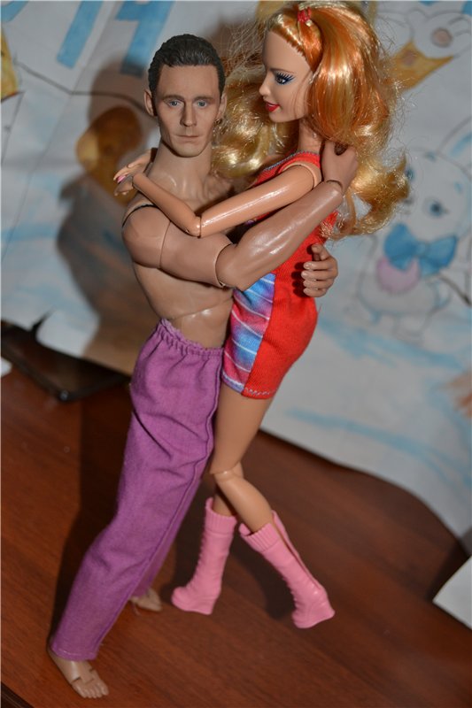 Том Хиддлстон в миниатюре! Уже дома! Ура