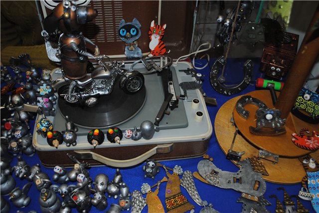 Выставка на Тишинке "Атмосфера творчества". Октябрь 2014. Бусинка к бусинке - получаются бусики! Кружево для антикварных