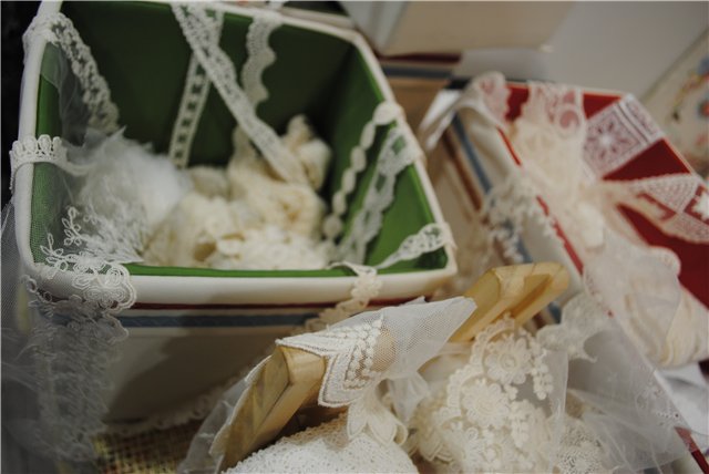 Выставка на Тишинке "Атмосфера творчества". Октябрь 2014. Начнем со второго этажа