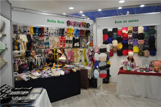 Выставка на Тишинке Атмосфера творчества. Октябрь 2014