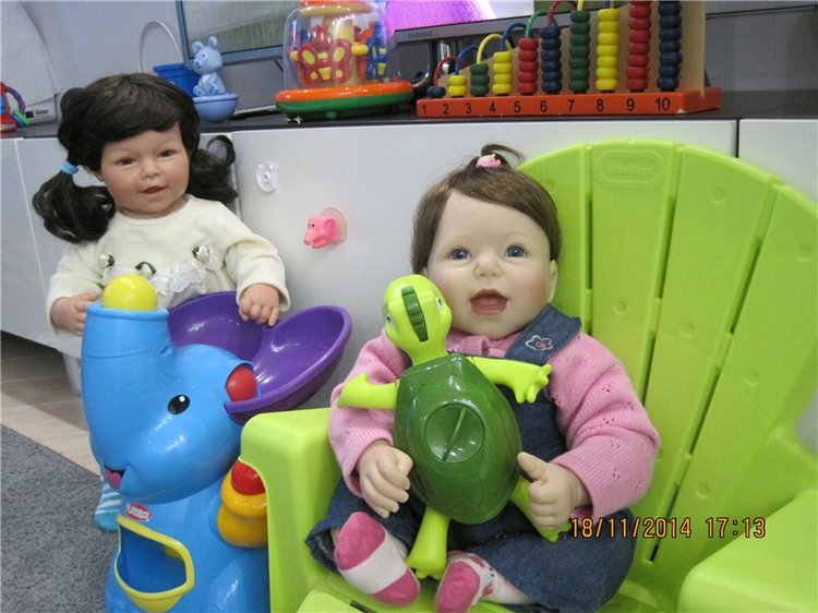 Две сестрёнки. Куклы Lee Middleton Лёля и Катюша