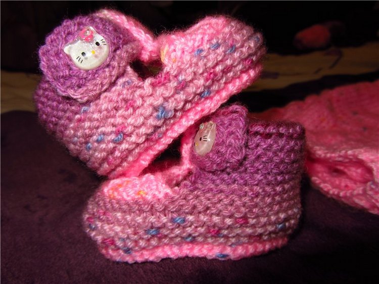 Первые вязалочки - одевалочки)