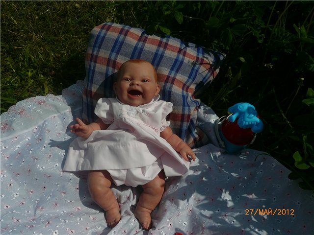 Лолочка гостит у бабушки Лены