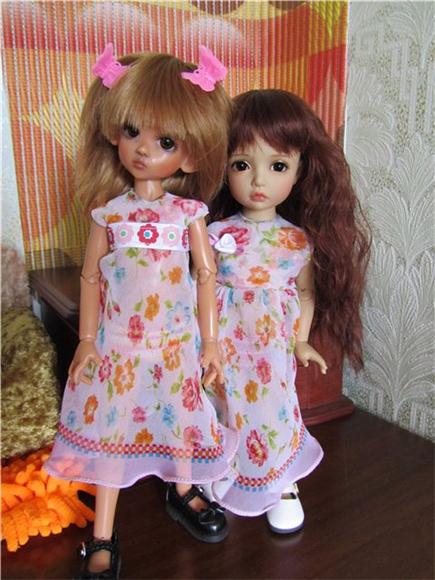 И снова трио. Наши наряды