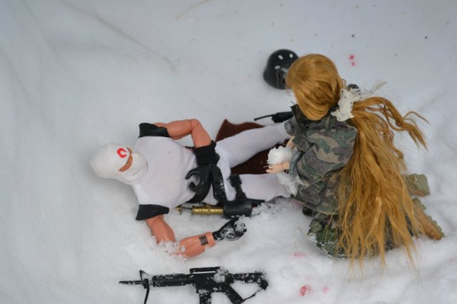 Почему Киншин не пришел... (action man and J-doll) (фото 7)