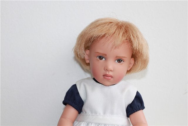 Шарлотта от Helen Kish - "Children Playing On The Beach"