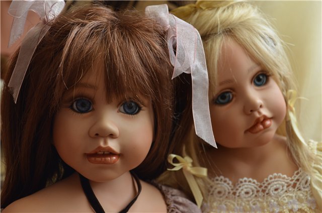 Сестрички Мери-Кейт и Джоэлла и их мишки. Автор Rose Mary Strydom (фото 2)