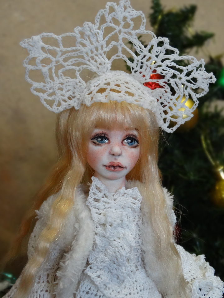 Ещё немного об авторской кукле Снегурочке (фото 2)