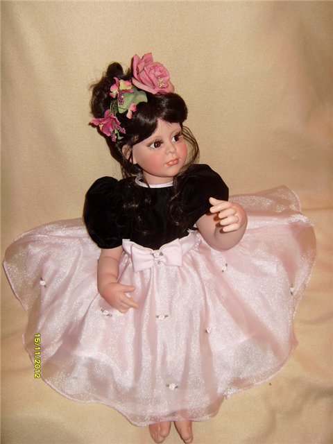 Музыка,розы,овации-Коллекционная кукла "Аполлония" от Ф.Спанос (фото 3)