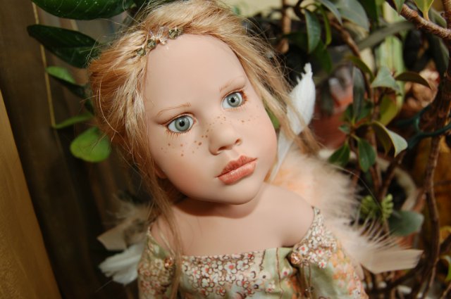 Коллекционная кукла Viola Arvensisc - эльф в мире людей (фото 3)