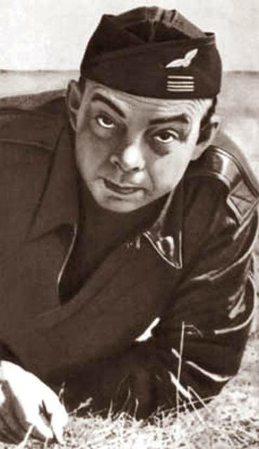 "...тот, кто любит, всегда отличит свою розу...даже с закрытыми глазами..." Последний полет