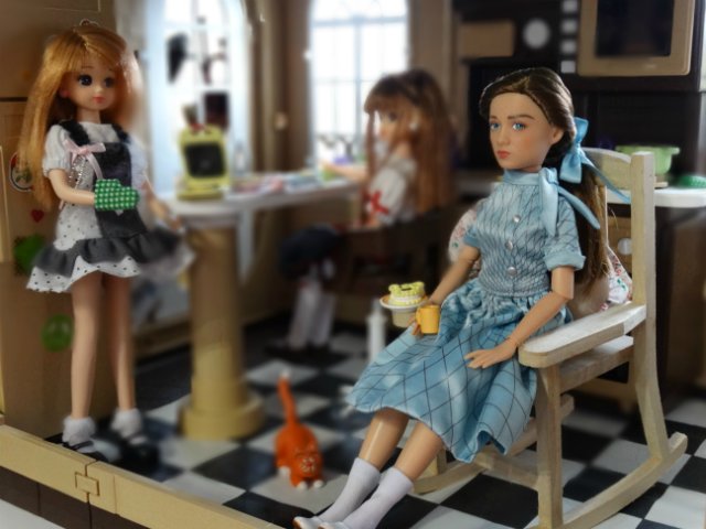 Интересная девочка по имени Афина