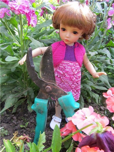 Новое вязаное платье нашего цветочка (фото 7)