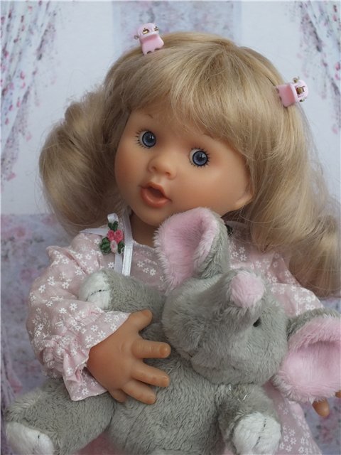 Малышка Аннализа, девочка со слоником от Розмари Мюллер (фото 2)