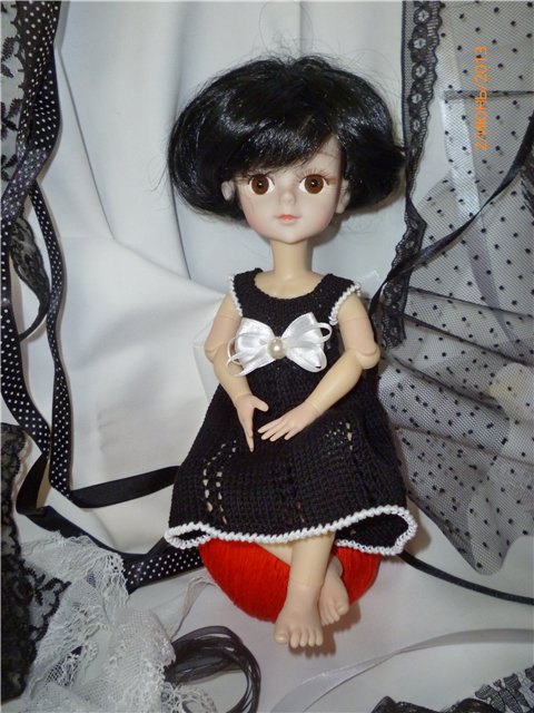 "Черно-белое кино". Одежда для кукол БЖД своими руками (фото 2)