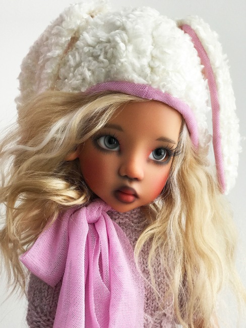 Блондинки в розовом. Kaye Wiggs