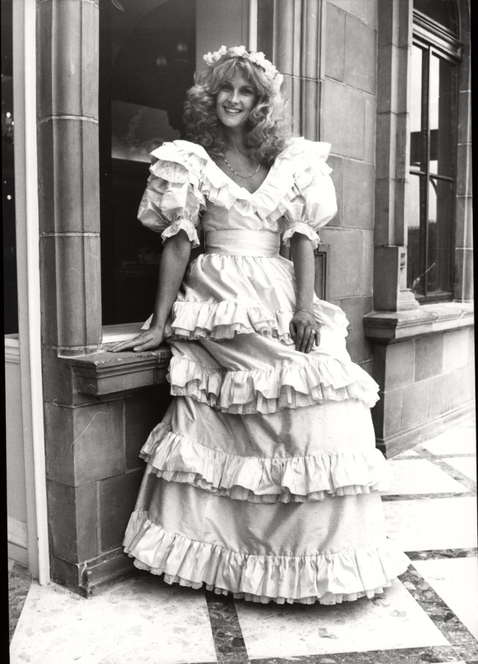 Продолжение... Как менялась мода на свадебные платья