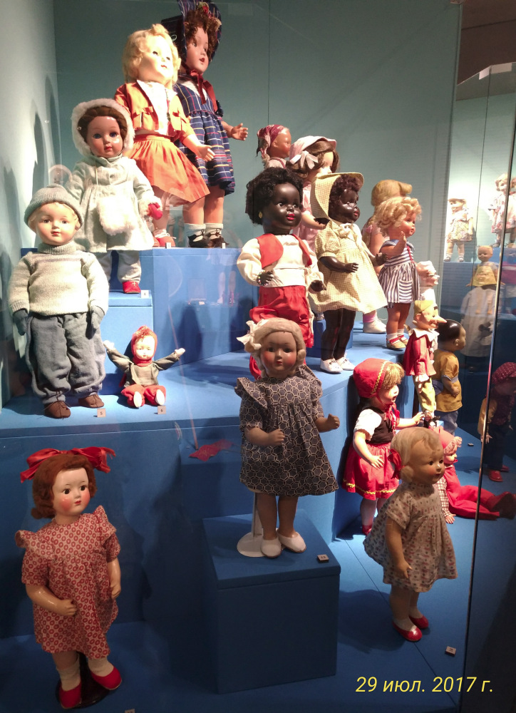 Выставка «Все лучшее – детям. Игрушки 1950–1980 годов из коллекции Сергея Романова». Часть 2