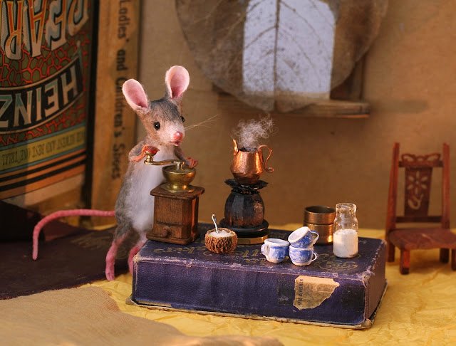 Мышиный дом или Жизнь замечательных мышей. Авторские игрушки в книжной иллюстрации. Мэгги Руди (Maggie Rudy) - "Mouses