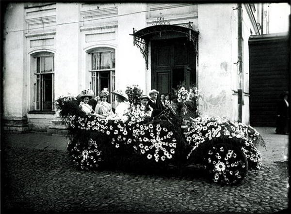 Я верю, что счастье сильнее смерти... Немного о куклах Генриха Хандверка (фото 2)