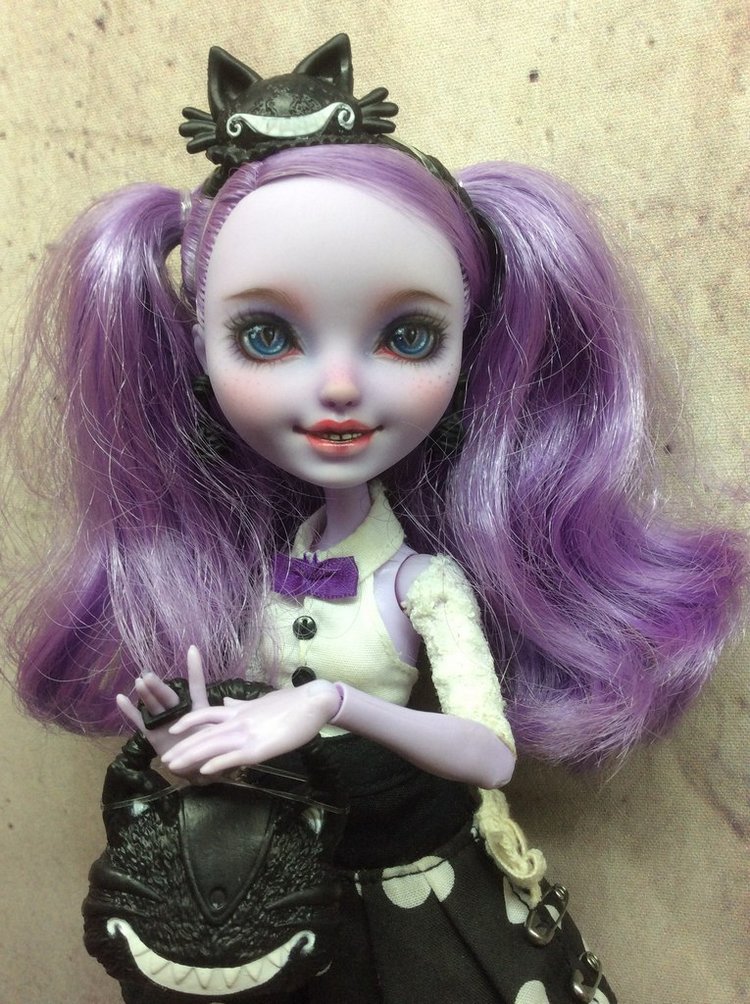 Я рисую, куклам лица я рисую