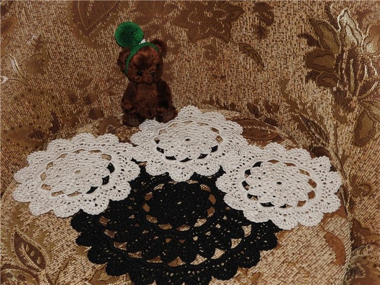 Коллекция вязаных салфеток и Сильвестор от Натальи Сильвестровой. Часть 3 (фото 9)