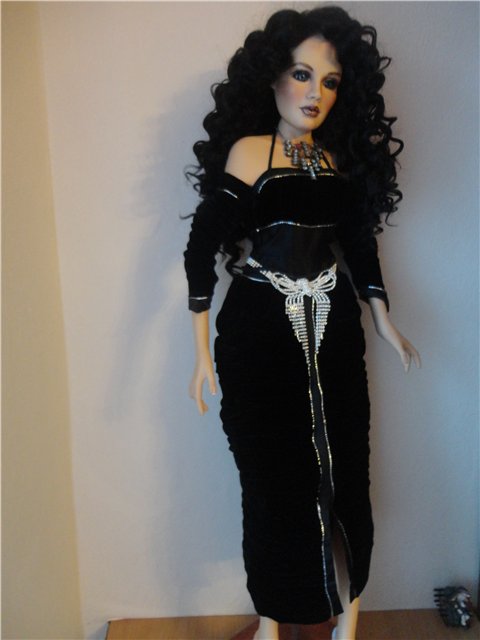 Моя черноволосая красавица Татьяна. Фарфоровая кукла