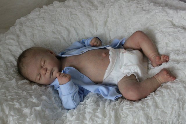 Спящий малышок Жульенчик. Куколка реборн Вишни Виктории