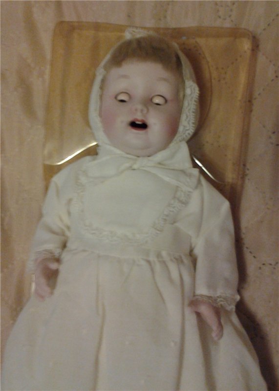 Фарфоровая кукла реплика Gallery Originals Shelburne Museum Porcelain Grete Doll (фото 5)