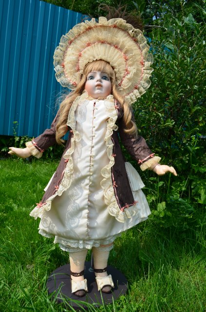 Девочка из прошлого века. Первая реплика Брю приехавшая ко мне