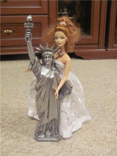 Татьяна и её подруги. Коллекционная кукла барби (фото 7)