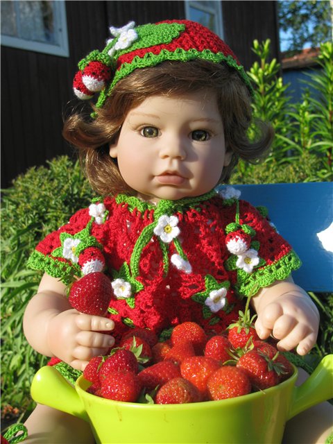 Платья для моих кукол.Вязалочки от Татьяны