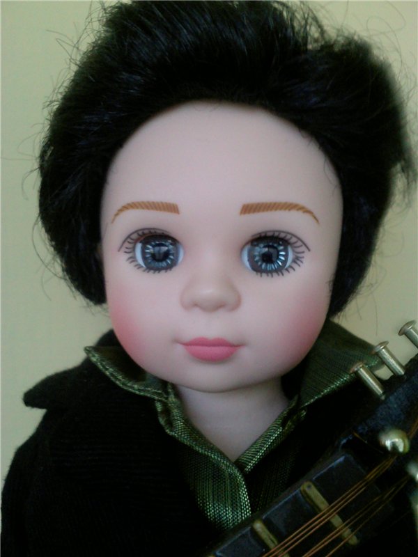 Король рок-н-ролла Элвис Пресли – воплощение в куклах