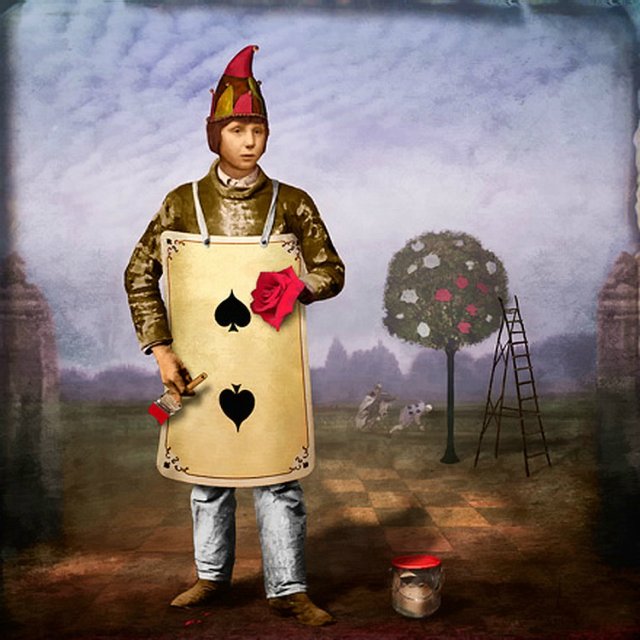 Глубока ли кроличья нора или Хэллоуин в Зазеркалье