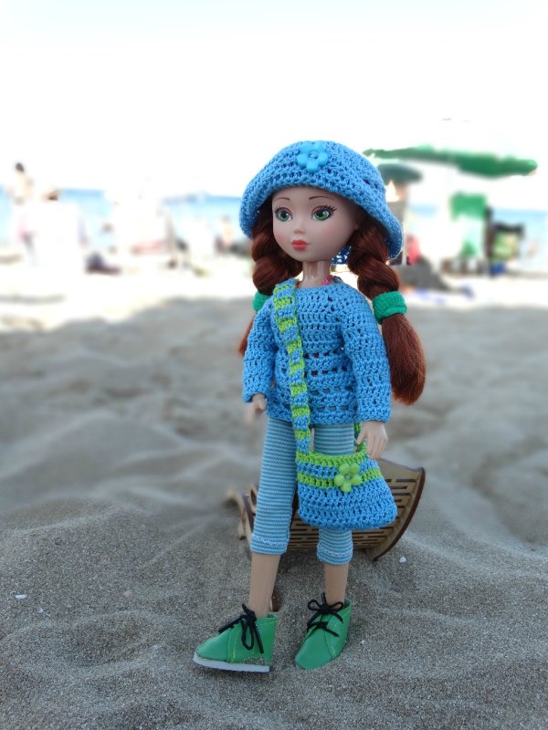 Варя на пляже — Российские куклы Весна (фото 8)