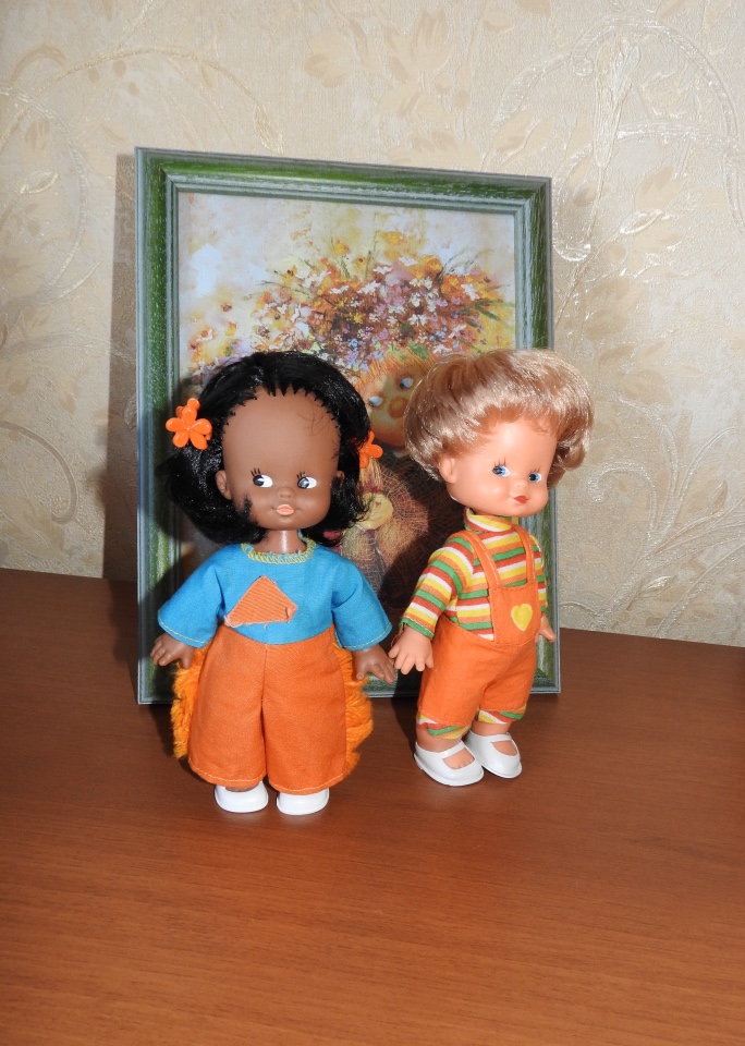 Заманчивое увлечение. Маленькие куколки ГДР - косолапки, 17 см, кто они