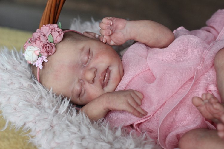 Новорожденная девочка. Кукла реборн Светланы Преображенской