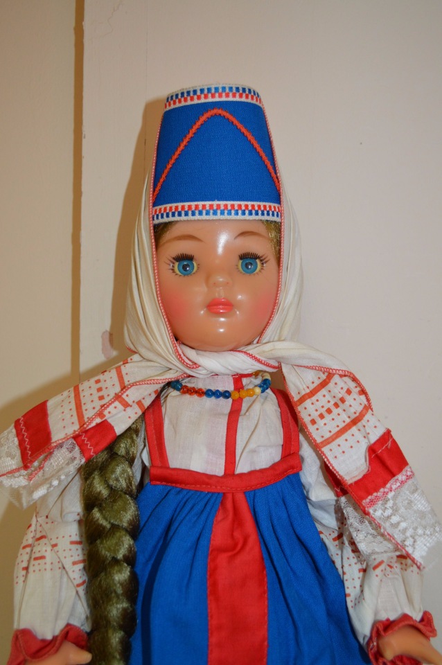 Фабрика 8 марта и серия "Куклы в старинных костюмах русских губерний"