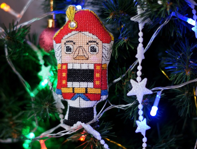 Новый год ручной работы . Вышивка