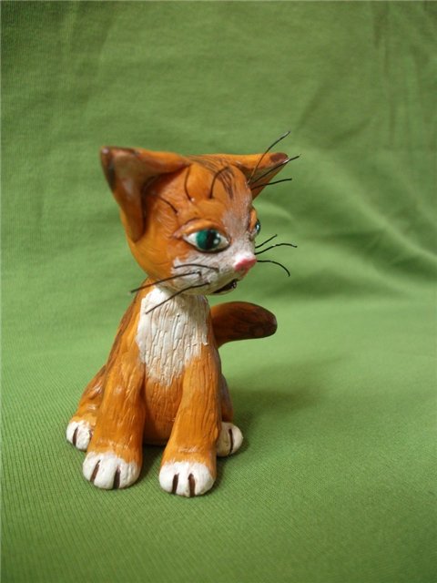 Собарик и кот Рыжик из полимерной глины (фото 3)