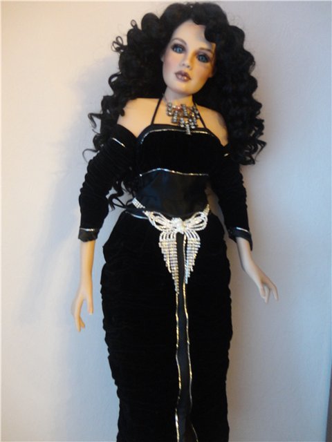 Моя черноволосая красавица Татьяна. Фарфоровая кукла