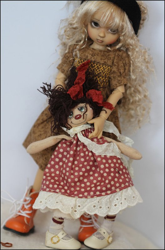 Открыт предзаказ на солнечных Лилли и Милли от Kaye Wiggs (фото 8)